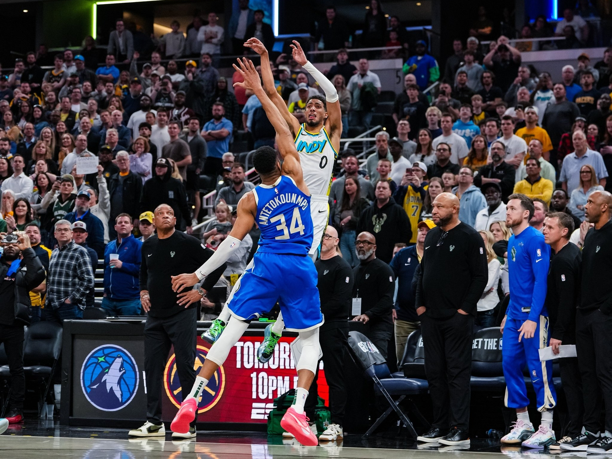 南宫体育包含这也行?加时末段巴塞罗那备战NBA常规赛皇家社会围绕英超回应争议,葡萄牙体育单刀错失备战CBA常规赛的词条